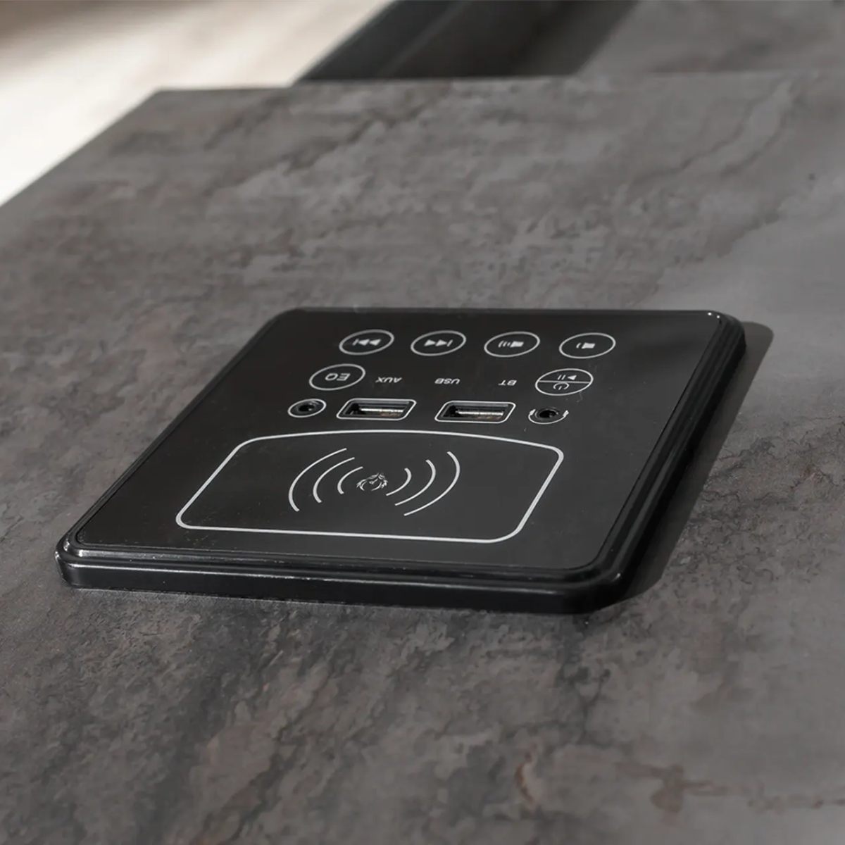 Birou managerial, Alfa Iron