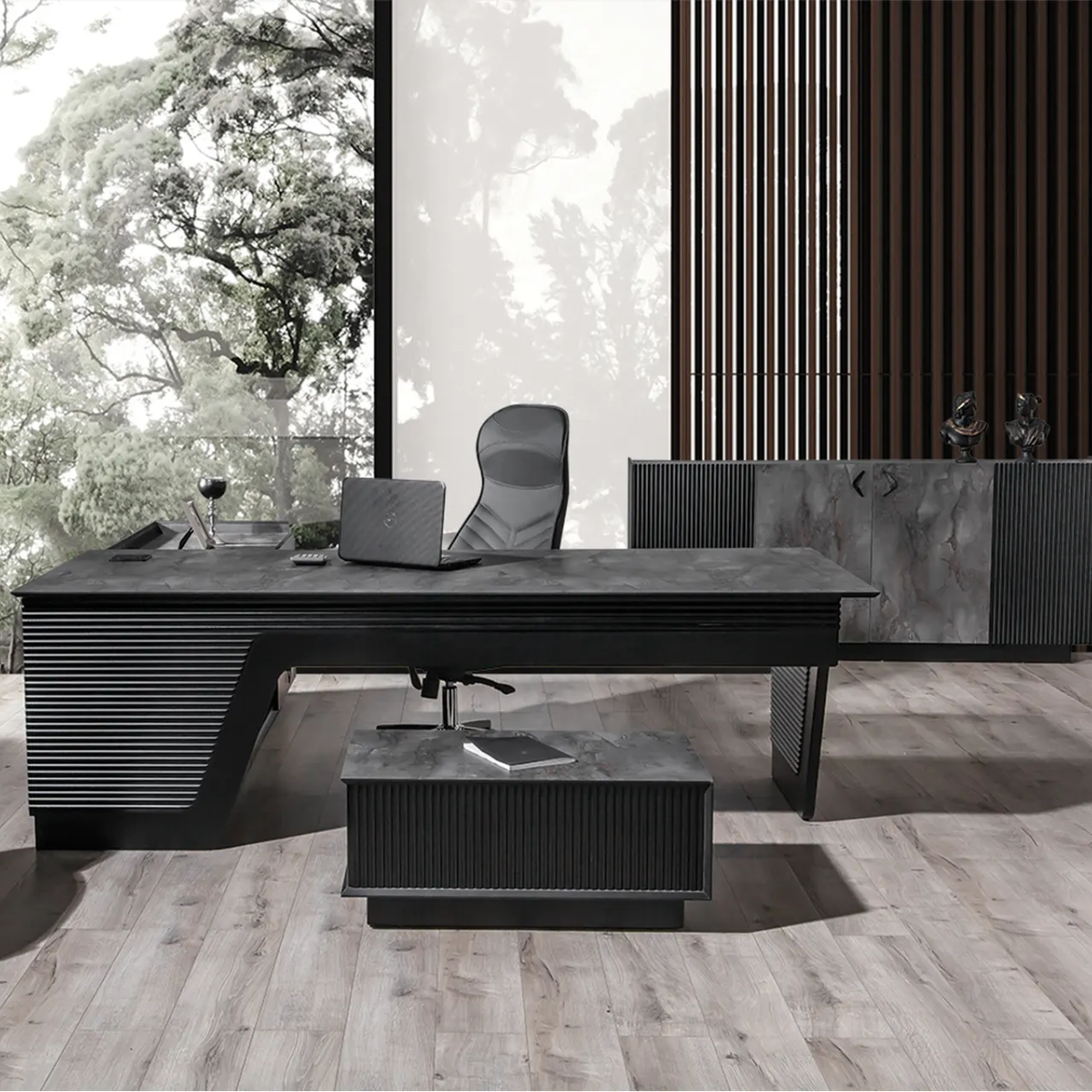 Birou managerial, Alfa Iron