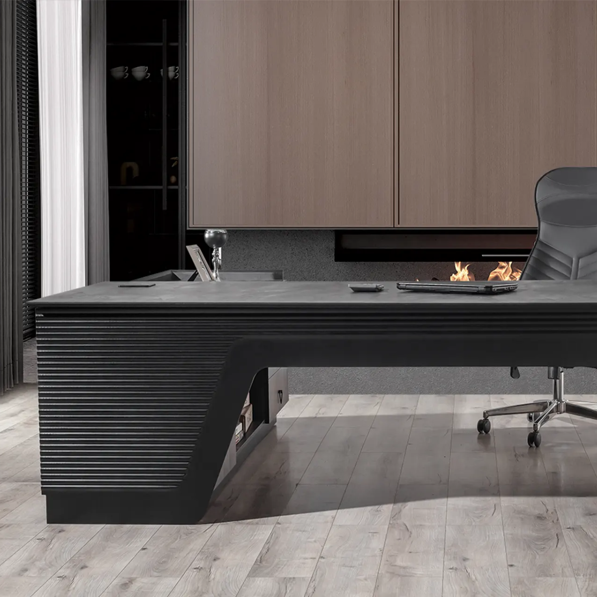 Birou managerial, Alfa Iron